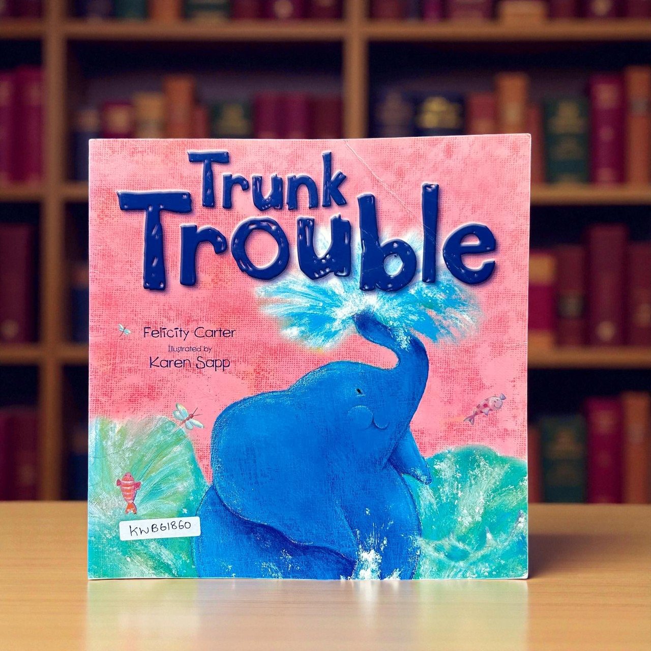 Trunk Trouble_Igloo Book_Felicity Carter_RDS_KWB61860