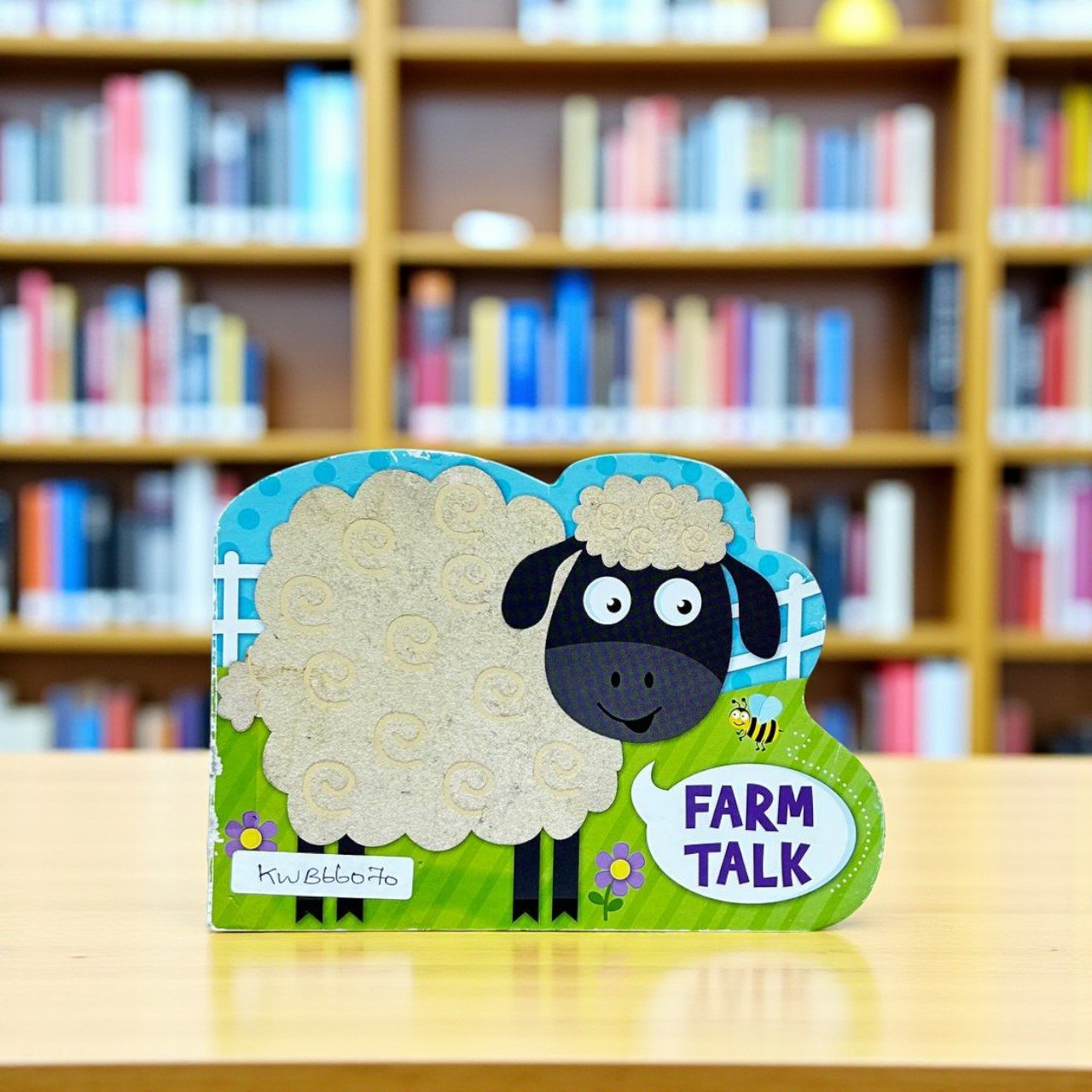 Farm Talk_Shape Book__KWB66070