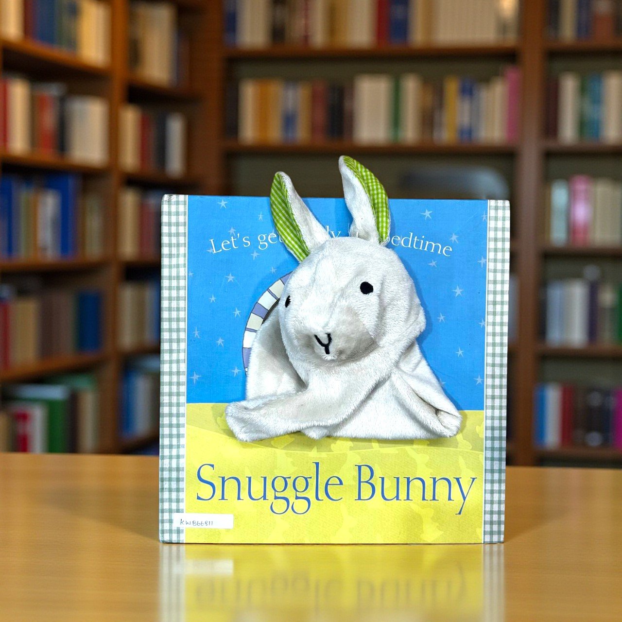 Snuggle Bunny_Puppet Book_Templar_KWB66811