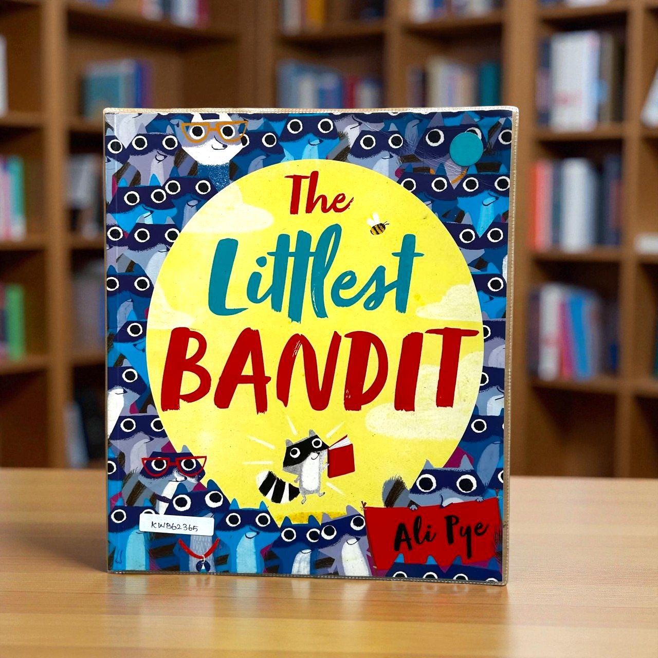 The Littlest Bandit_Simon & Schuster_Ali Pye_RDS_KWB62365