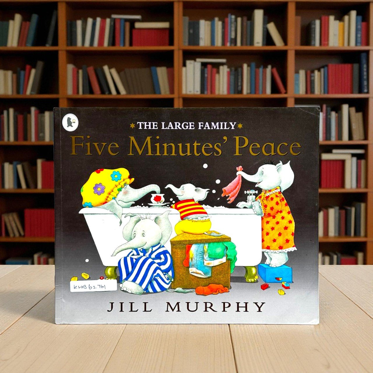 Five Minutes' Peace_The Large Family_Jill Murphy_RDS_KWB62761