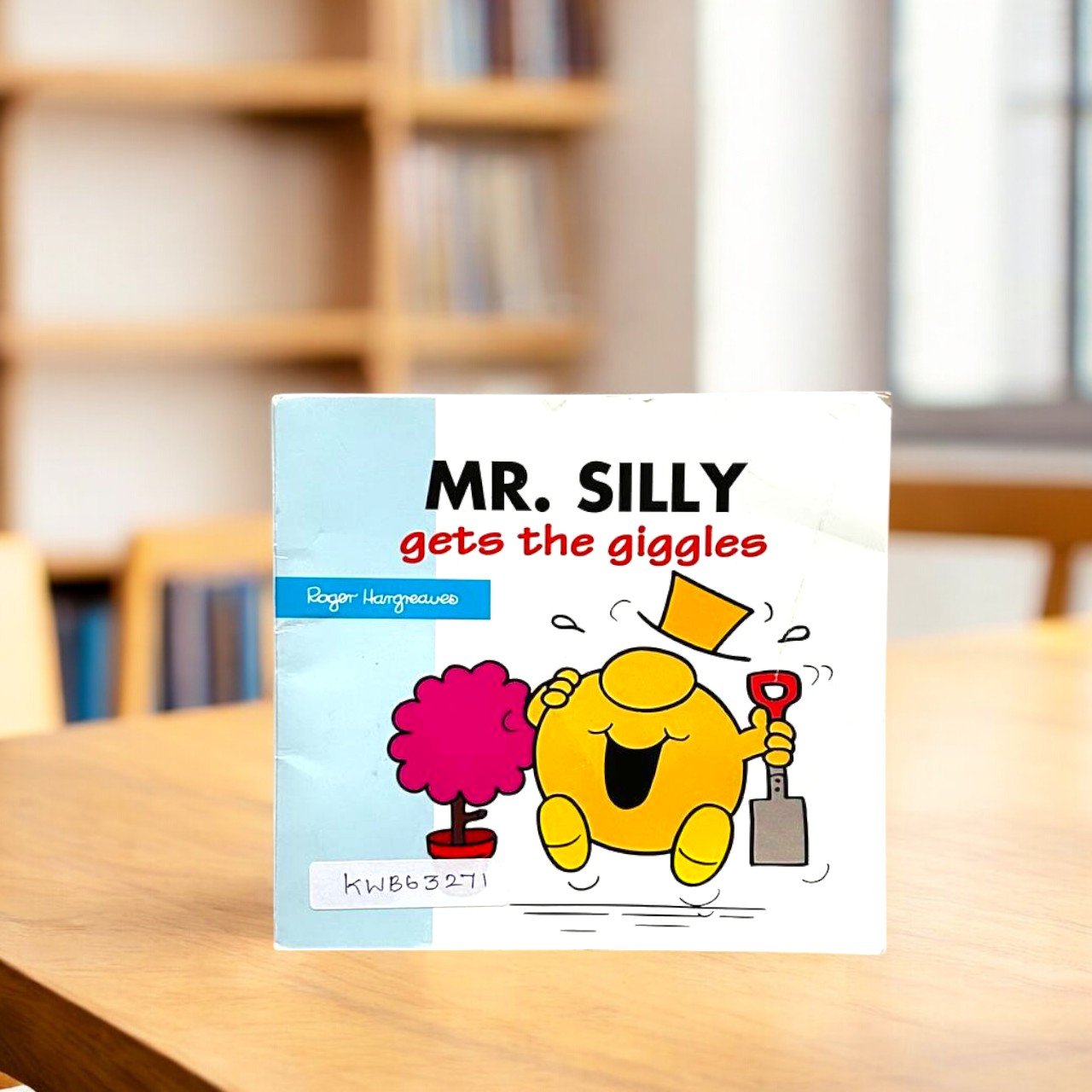 Pocket Friendly_MR.Silly Gets The Giggles_Mr Men And Little Miss_Roger Hargreaves_KWB63271