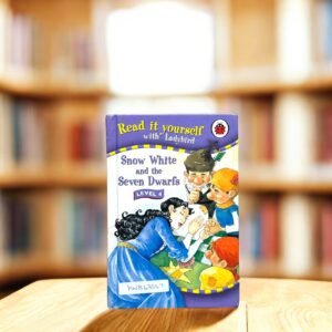 Pocket Friendly_Snow White And The Seven Dwarfs_Read It Yourself_Ladybird_KWB63357