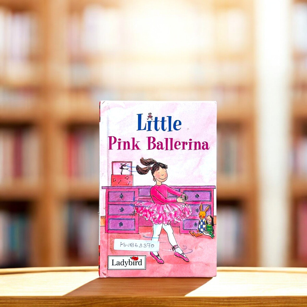 Pocket Friendly_Little Pink Ballerina_Ladybird_KWB63370