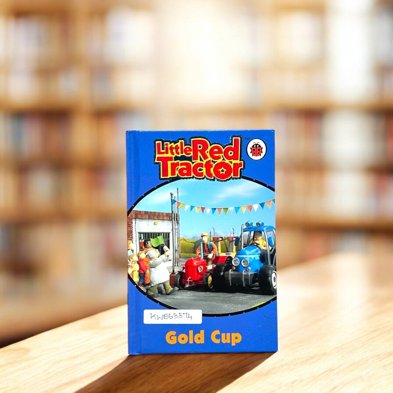 Pocket Friendly_Little Red Tractor_Gold Cup_Ladybird_KWB63374