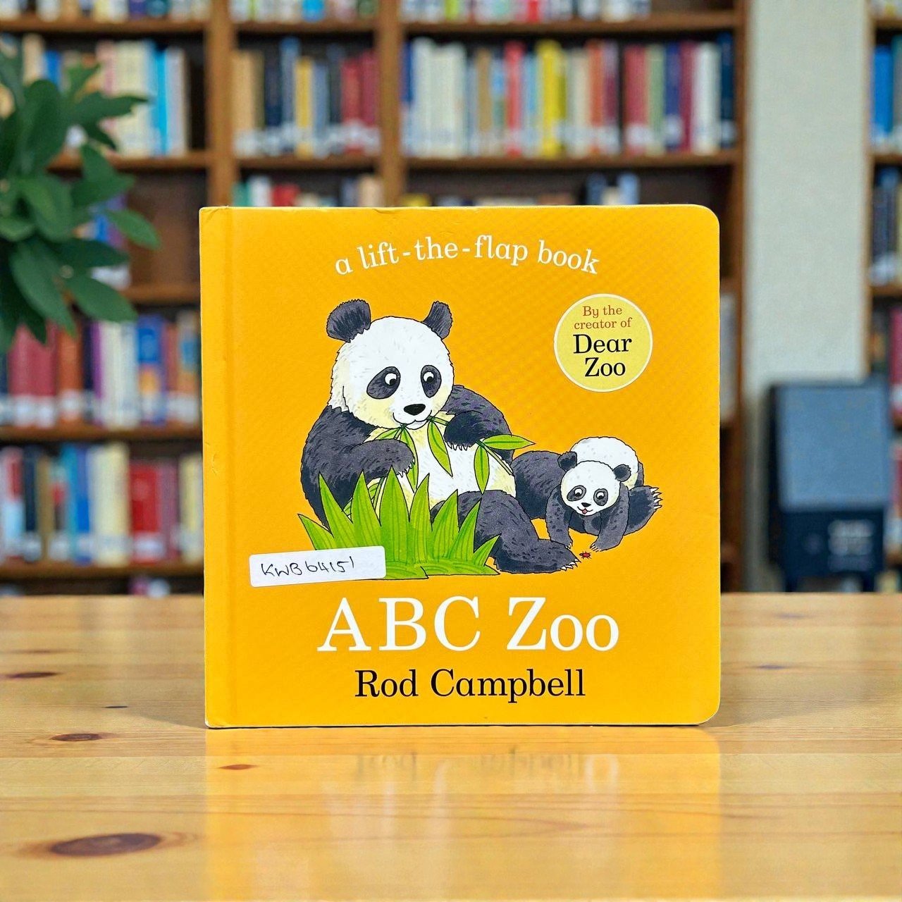 A B C Zoo _Flap Book_Macmillan_KWB64151