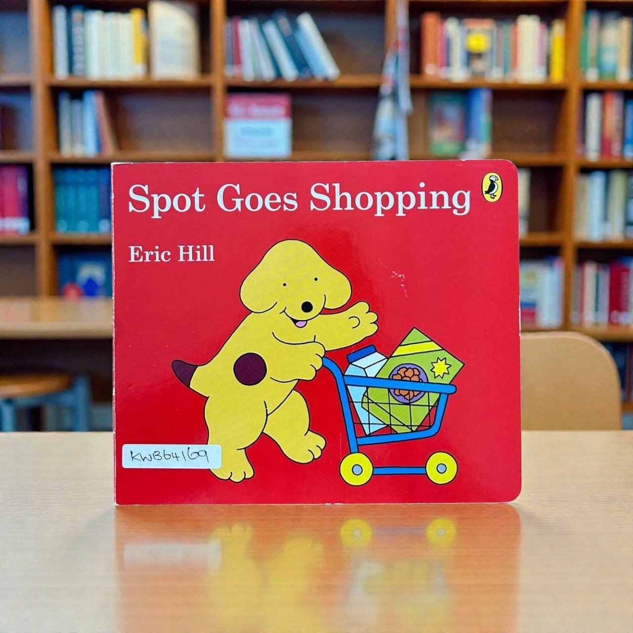 Spot Goes Shopping_Eric Hill_KWB64169