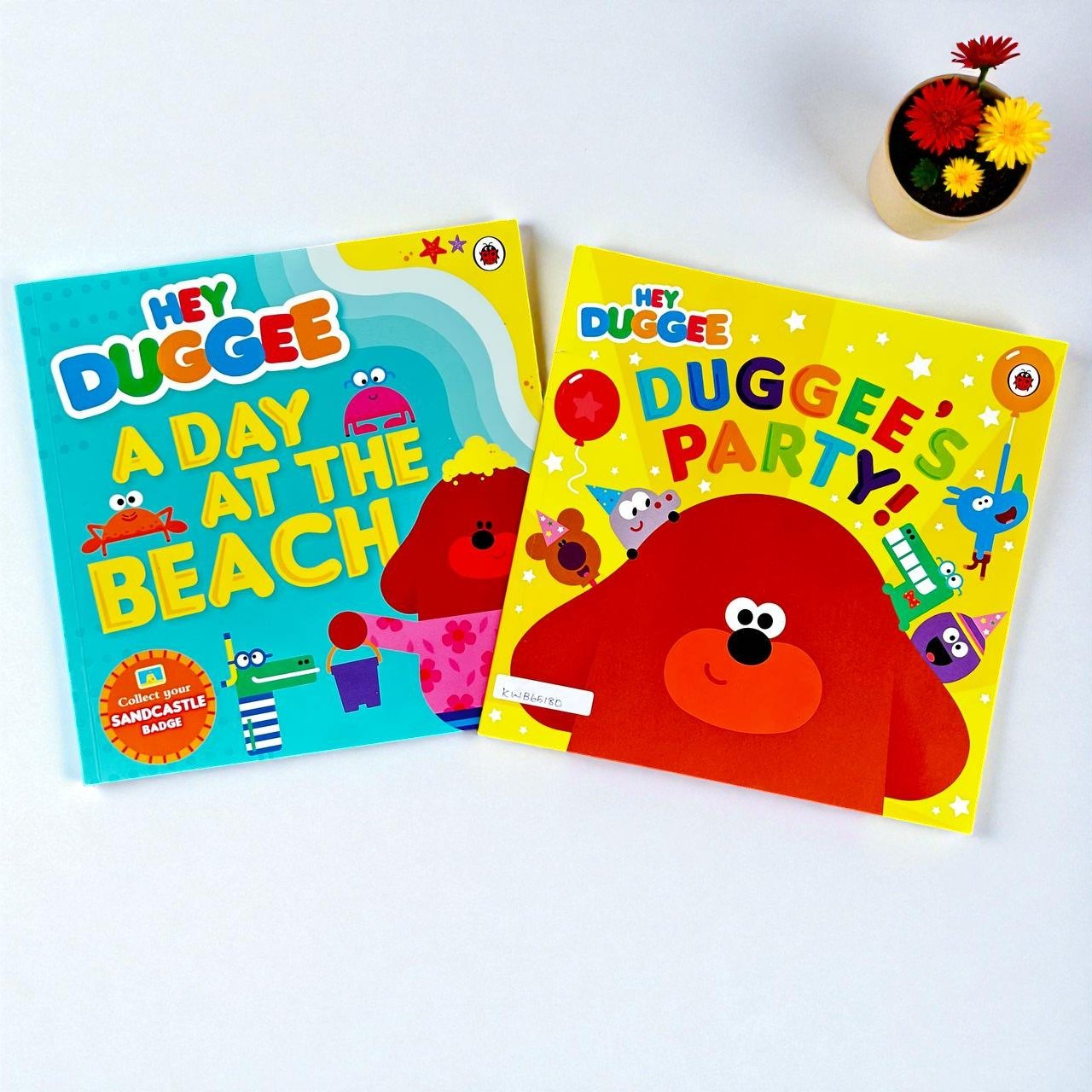 Hey Duggee_Set Of 2 Books_Ladybird_KWB65180