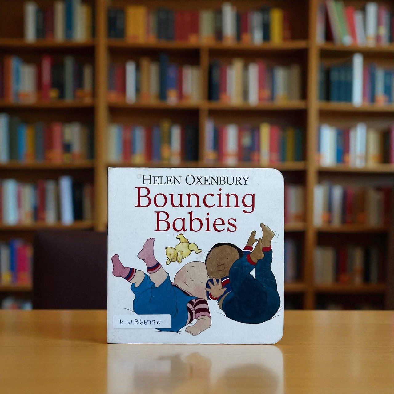 Bouncing Babies_Helen Oxenbury_KWB66995