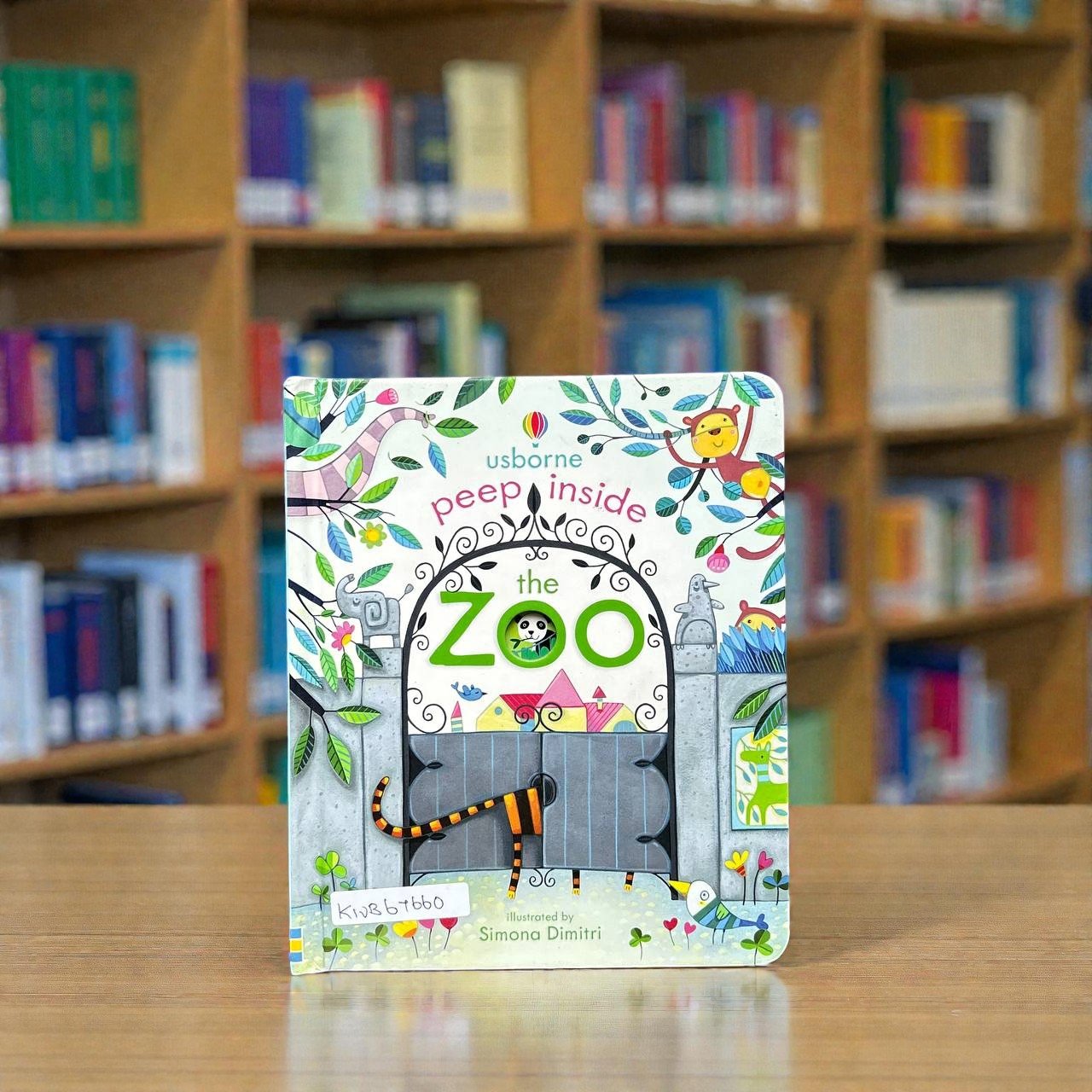 Peep Inside The Zoo_Flap Book_Usborne_KWB67660