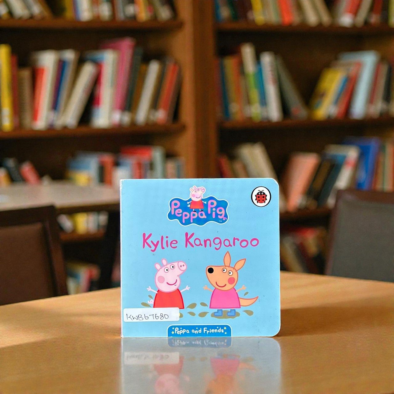 Kylie Kangaroo_Peppa Pig_Ladybird_KWB67680