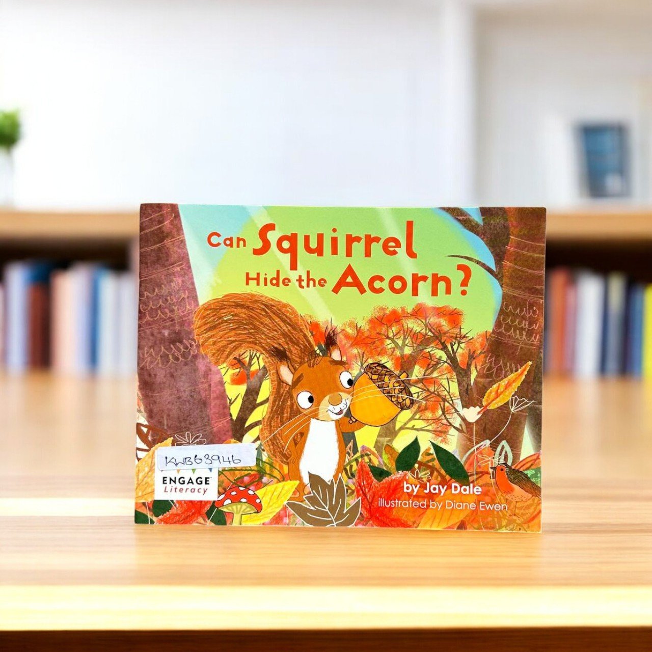 Can Squirrel Hide The Acorn?_Jay Dale_KWB63946