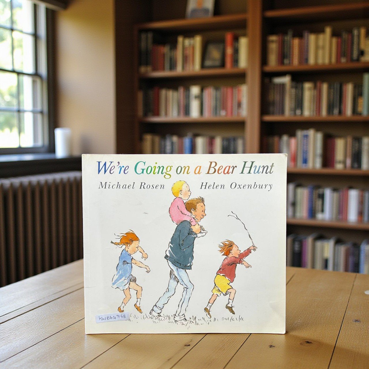 We're Going On A Bear Hunt_Michael Rosen_KWB64768