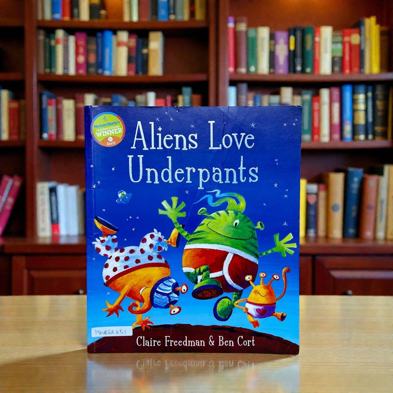 Aliens Love Underpants_Simon And Schuster_Claire Freedman_RDS_KWB68451