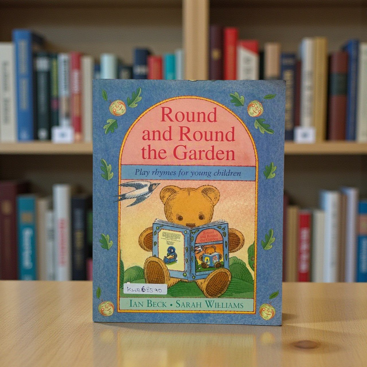 Round And Round The Garden_Oxford_Ian Beck_RDS_KWB68590