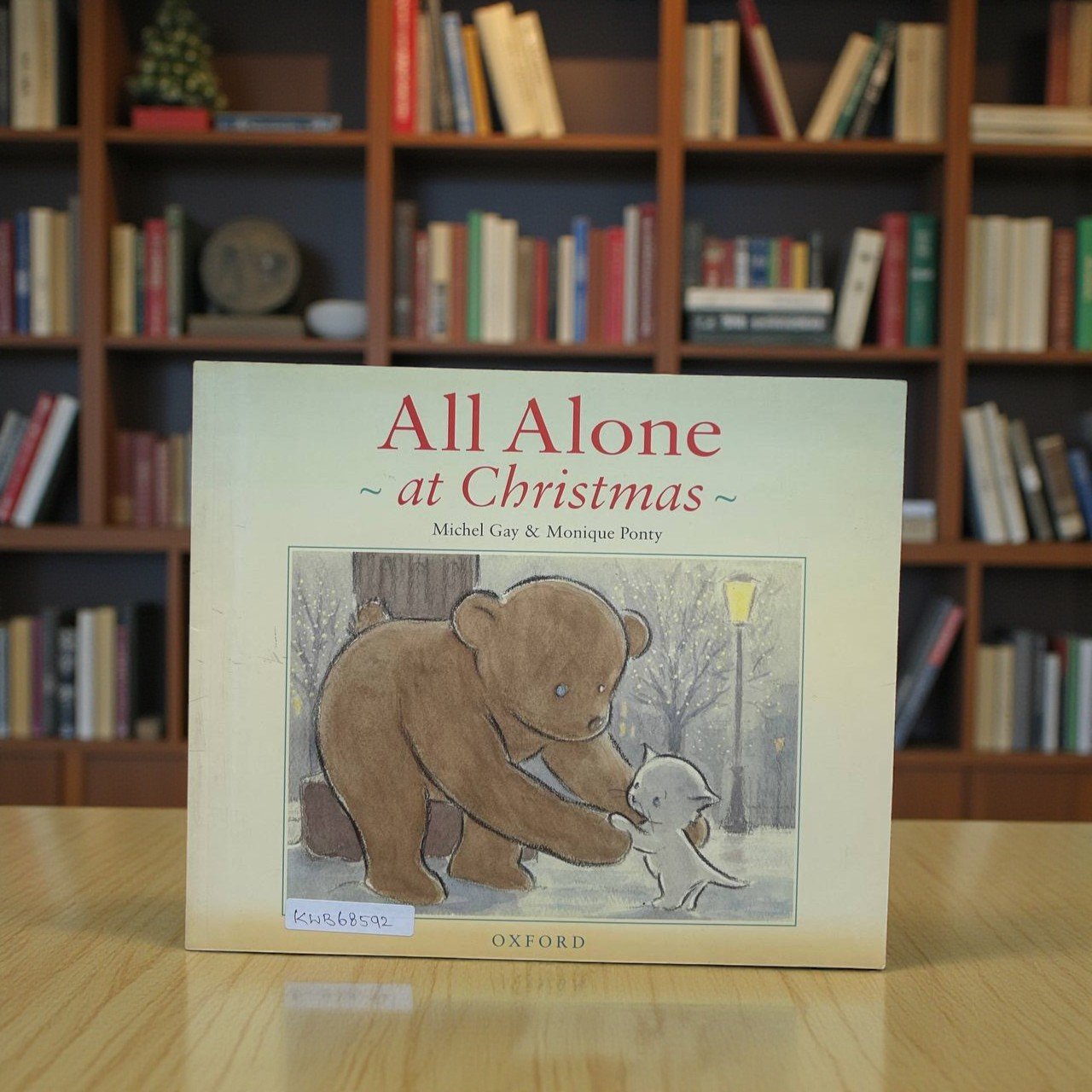 All Alone At Christmas_Oxford_Michel Gay_RDS_KWB68592