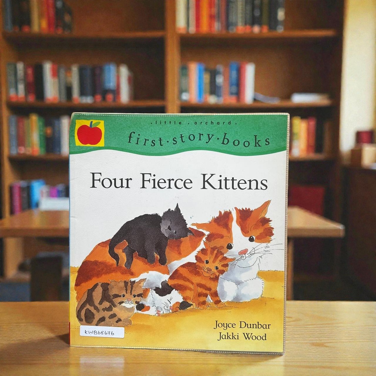 Four Fierce Kittens_Orchard_Joyce Dunbar_RDS_KWB68676