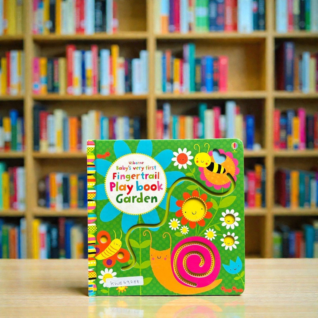 Baby's Very First Fingertrail Play Book Garden_Flap Book_Usborne _KWB69288