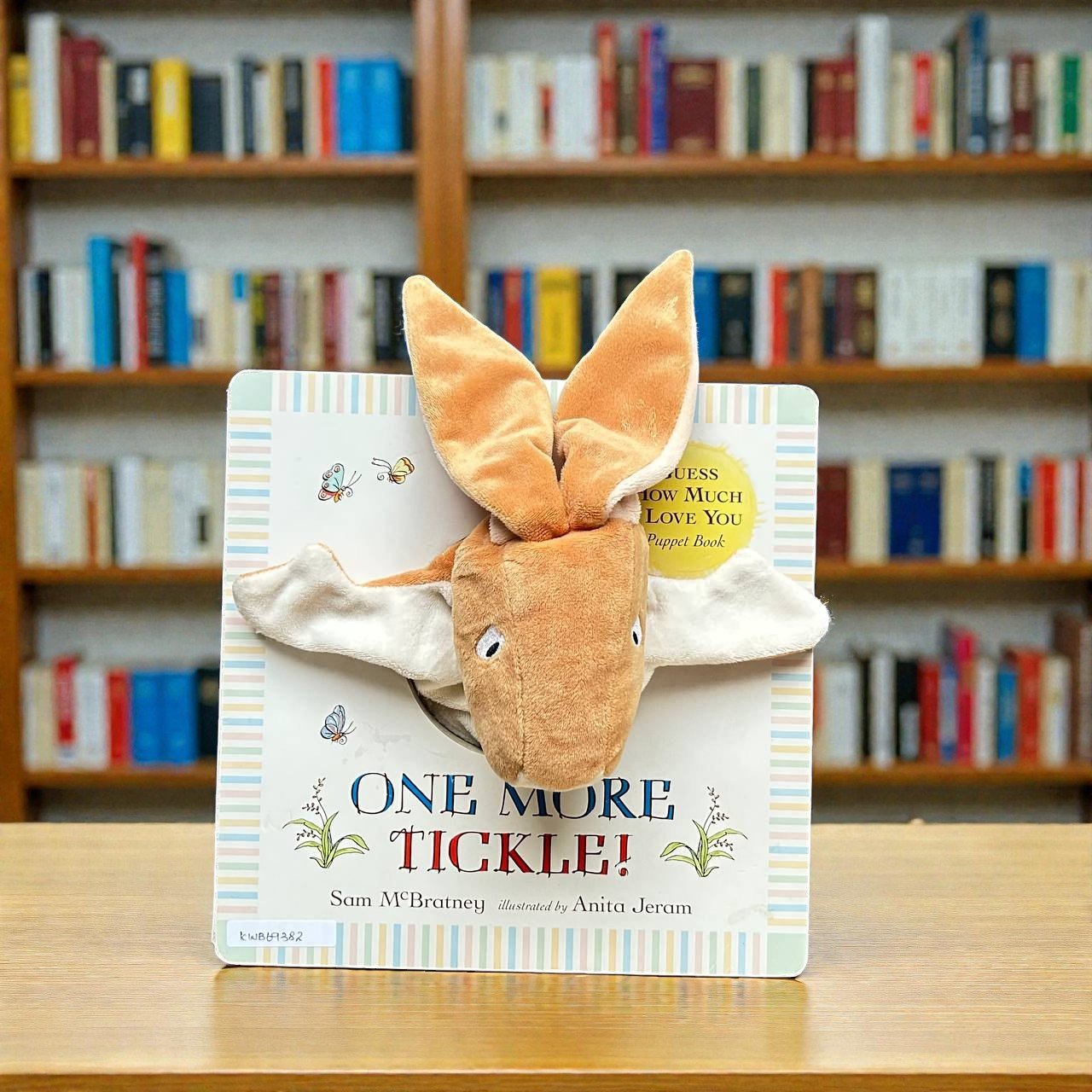 One More Tickle!_Puppet Book_Sam McBratney_KWB69382
