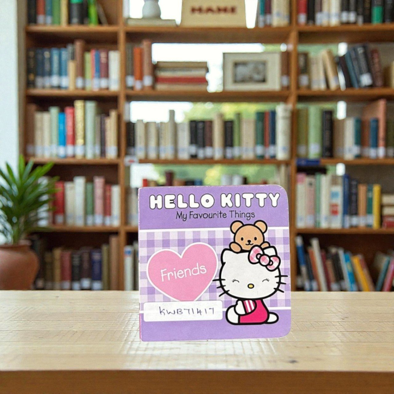 Pocket Size_Hello Kitty My Favourite Things Friends_BB Stories__KWB71417