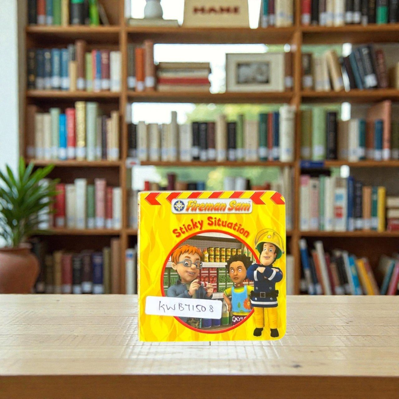 Pocket Size_Fireman Sam_Sticky Situation_BB Stories_Dean_KWB71508