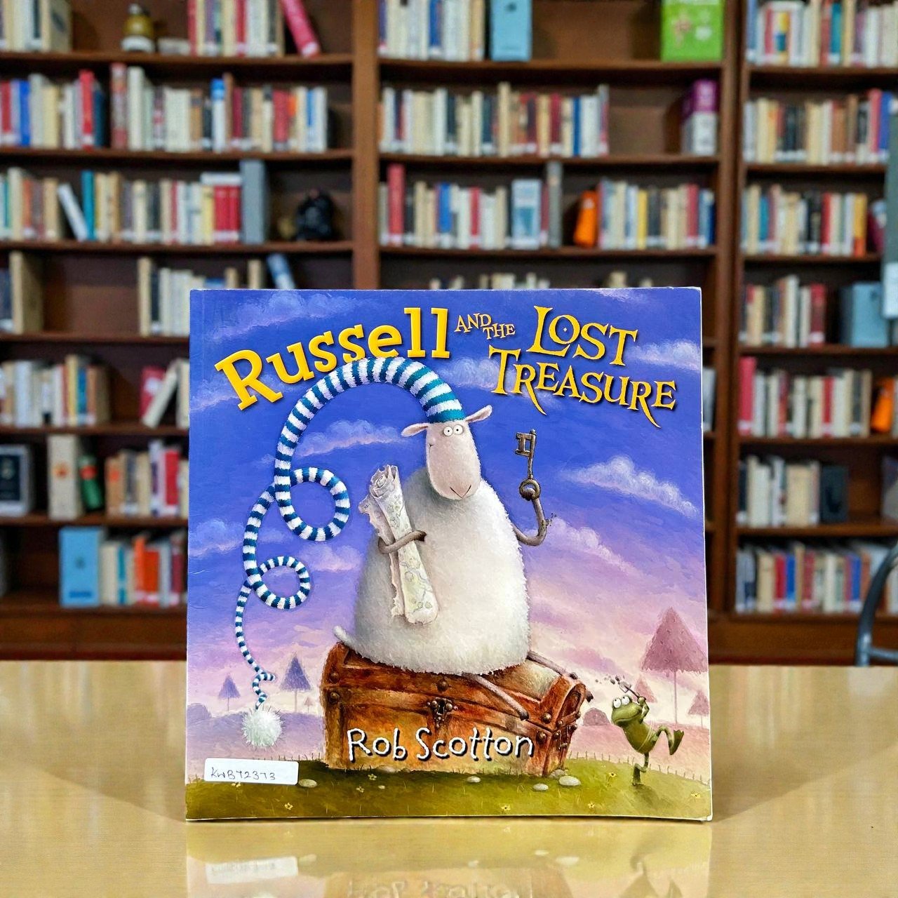 Russell And The Lost Treasure_Harper Collins_Rob Scotton_RDS_KWB72373
