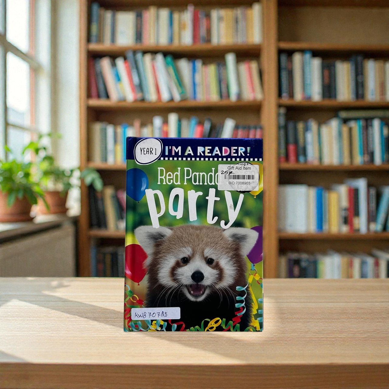 Red Panda Party_I'm A Reader_Make Believe Ideas_KWB70725