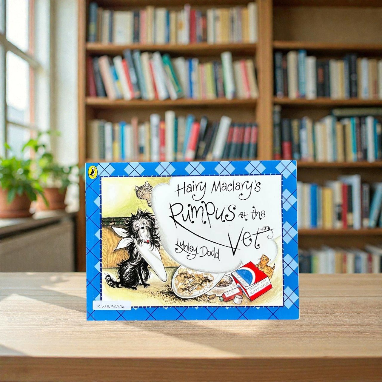 Hairy Maclary's Rumpus At The Vet_Lynley Dodd_KWB73404