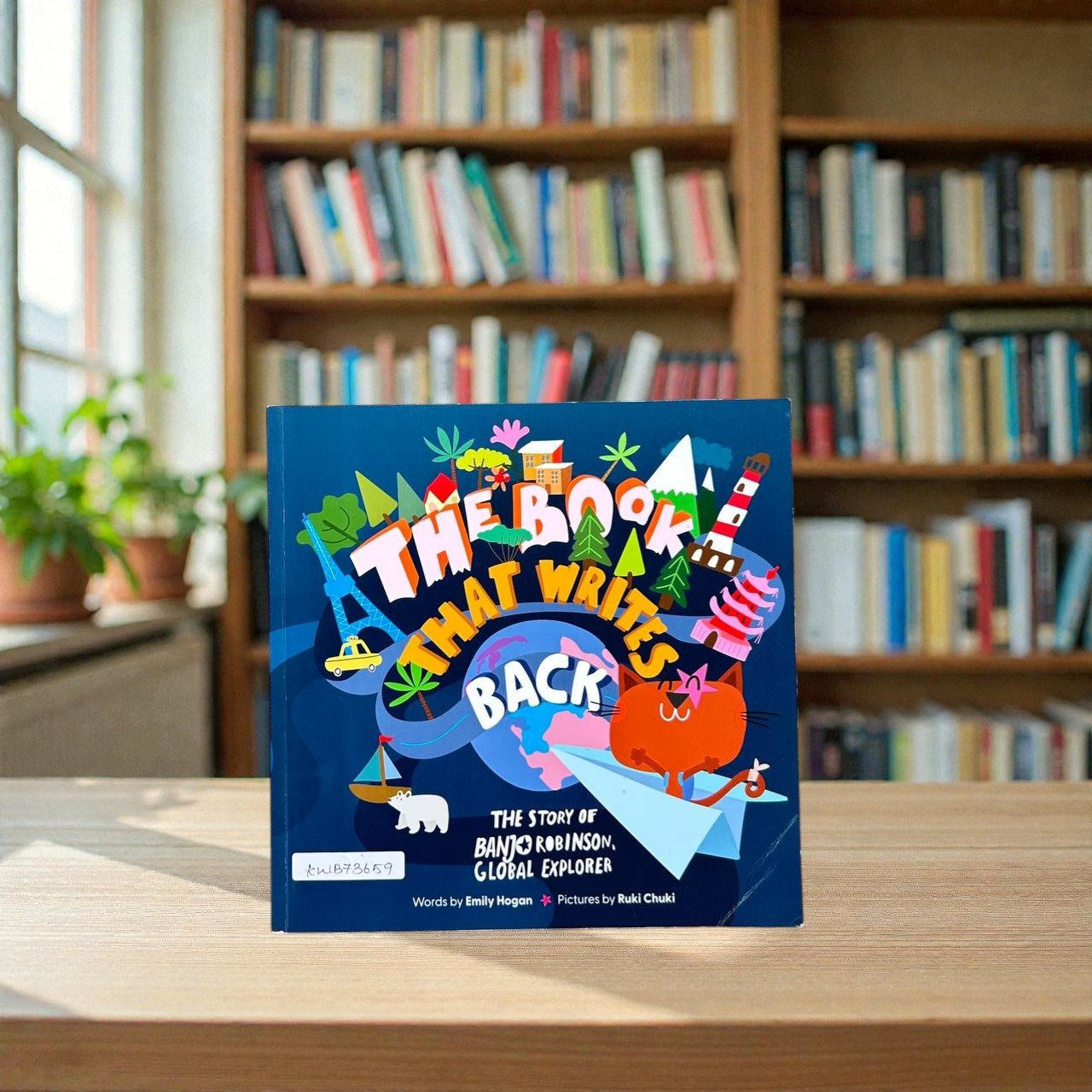 The Book That Writes Back_Emily Hogan_KWB73659