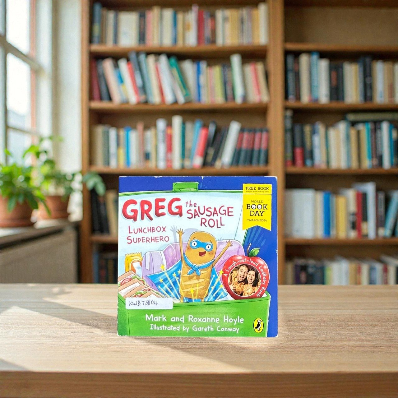 Pocket Friendly_Greg The Sausage Roll_Mark_KWB73804