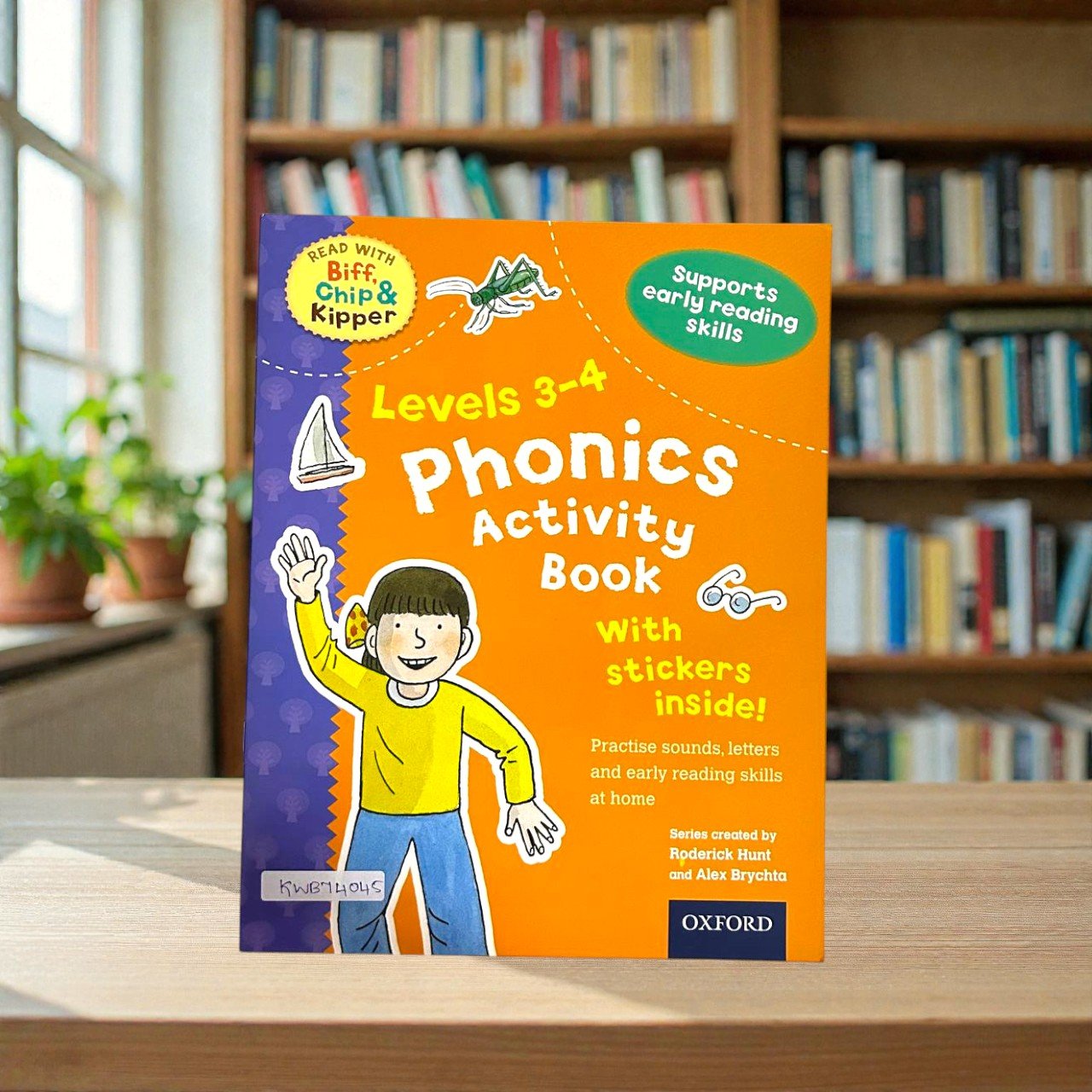 Phonics Activity Book_Biff And Chip_Stickers_Oxford_KWB74045