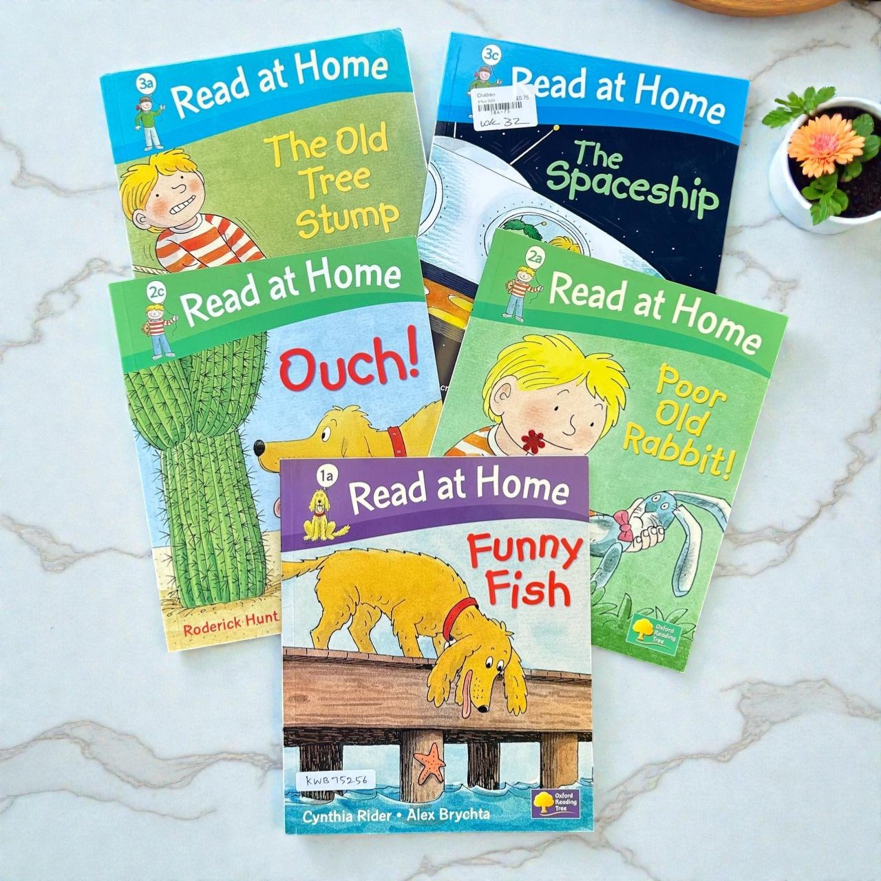 Read At Home_Oxford_Set Of 5 Books_Roderick Hunt_KWB75256