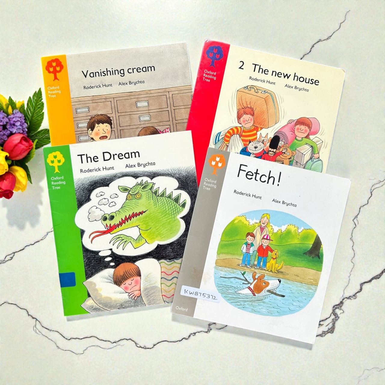 Oxford Reading Tree_Set Of 4 Books_Roderick Hunt_KWB75372