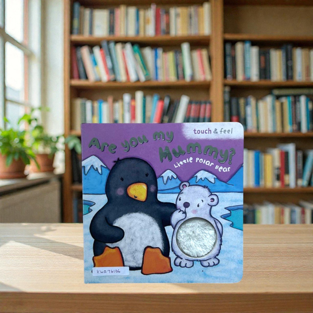 Are You My Mummy_Little Polar Bear_Touch And Feel Book_Igloo Books_KWB76166