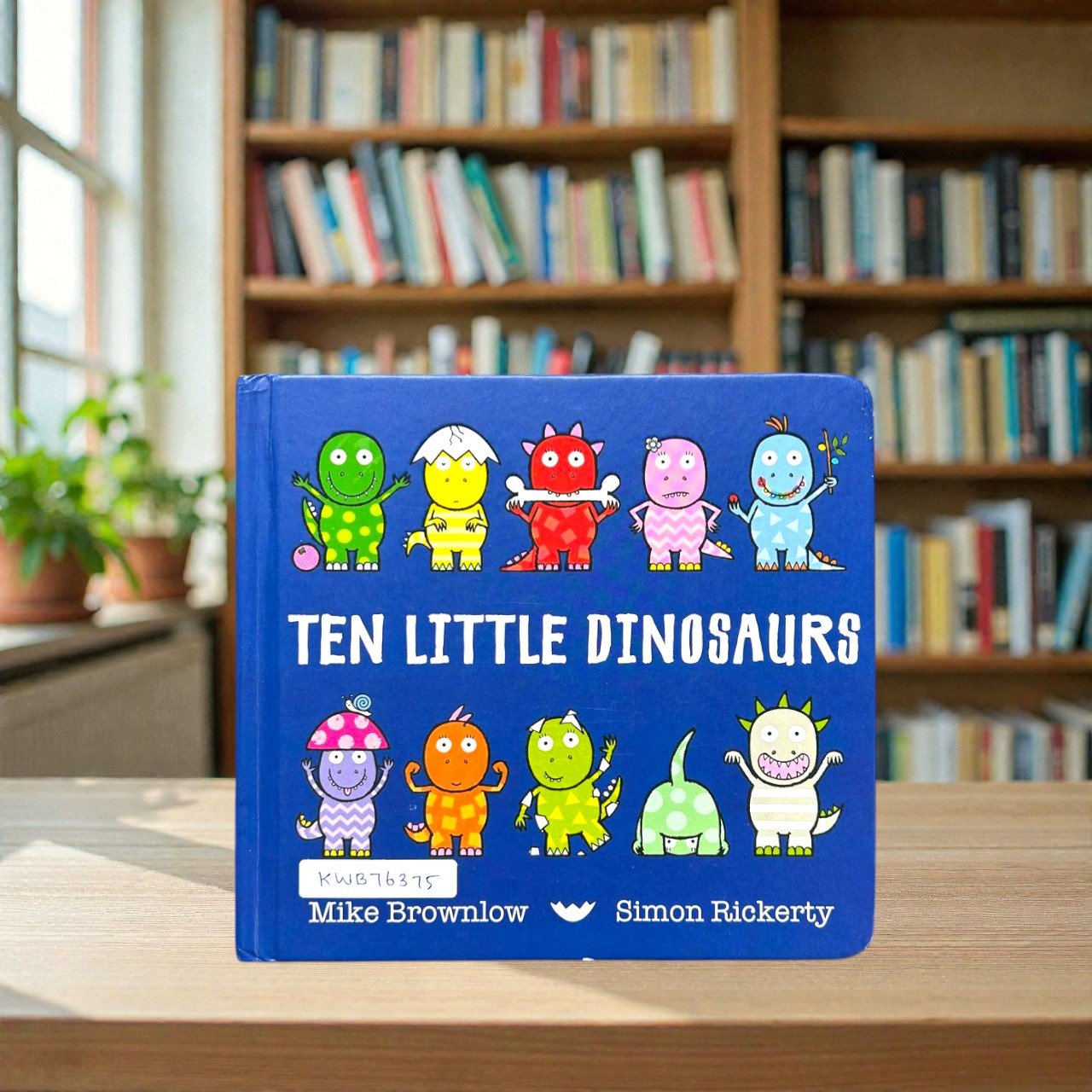 Ten Little Dinosaurs_Mike Brownlow_KWB76375
