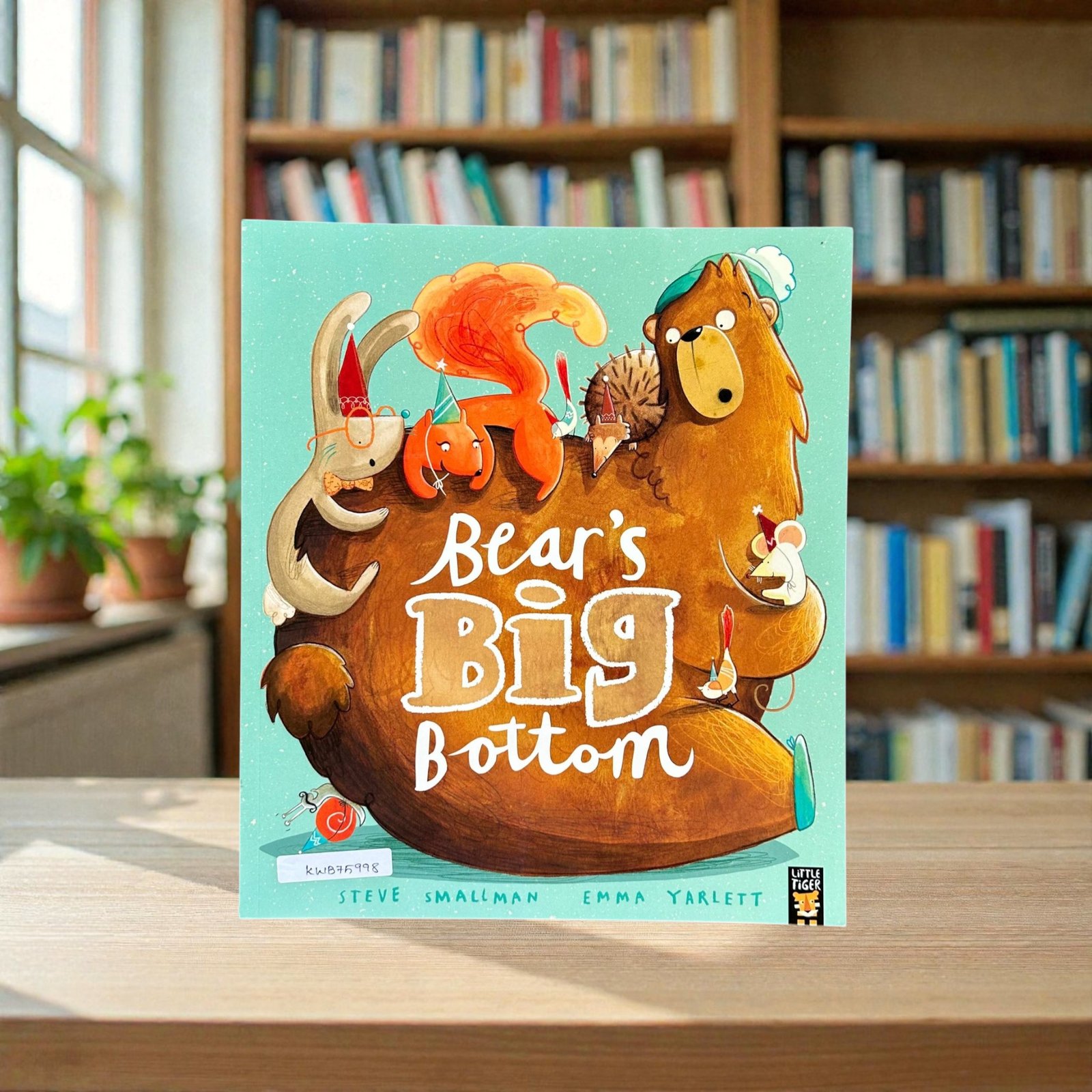 Bear's Big Bottom_Steve Smallman_KWB75998
