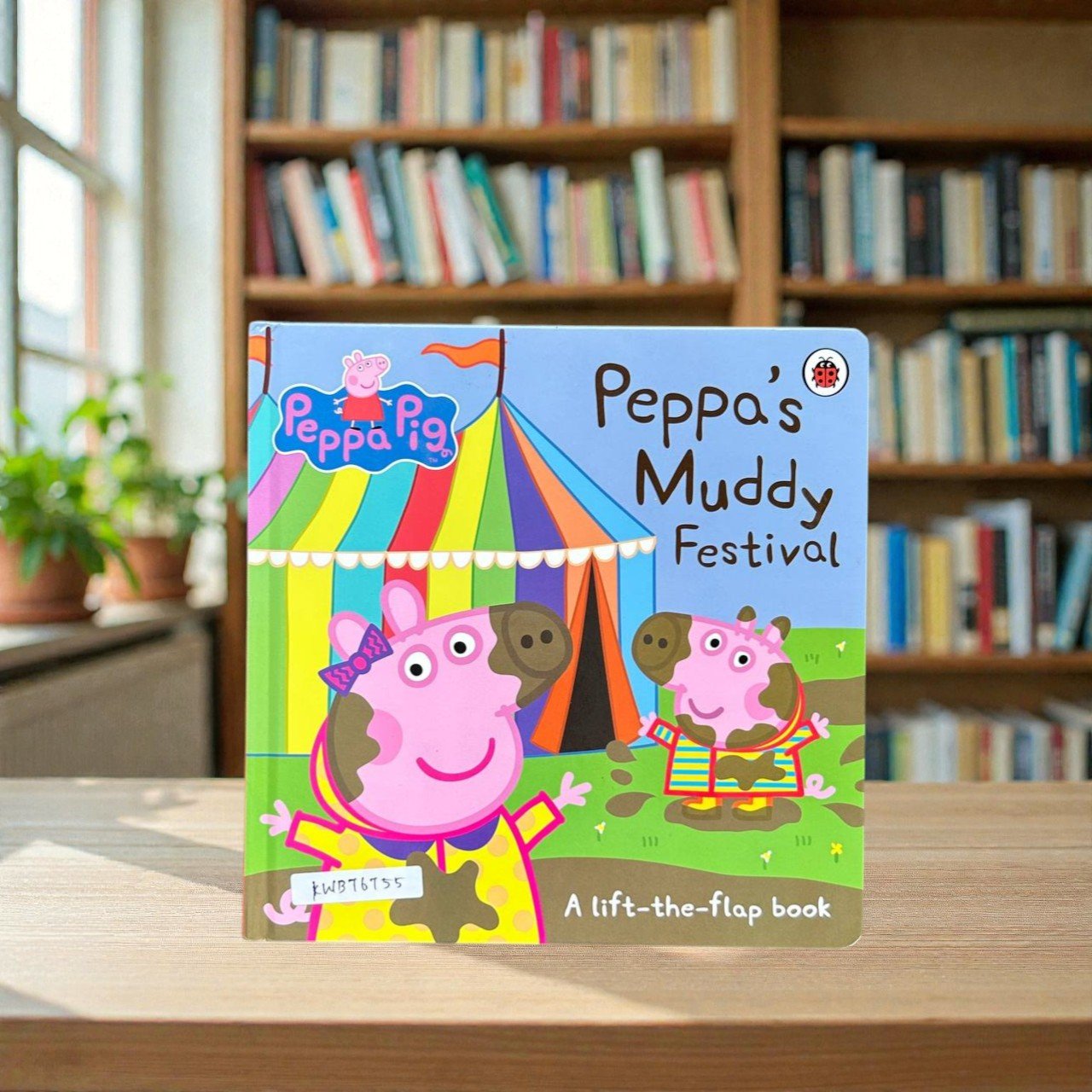 Peppa's Muddy Festival_Peppa Pig_Flap Book_Ladybird_KWB76755