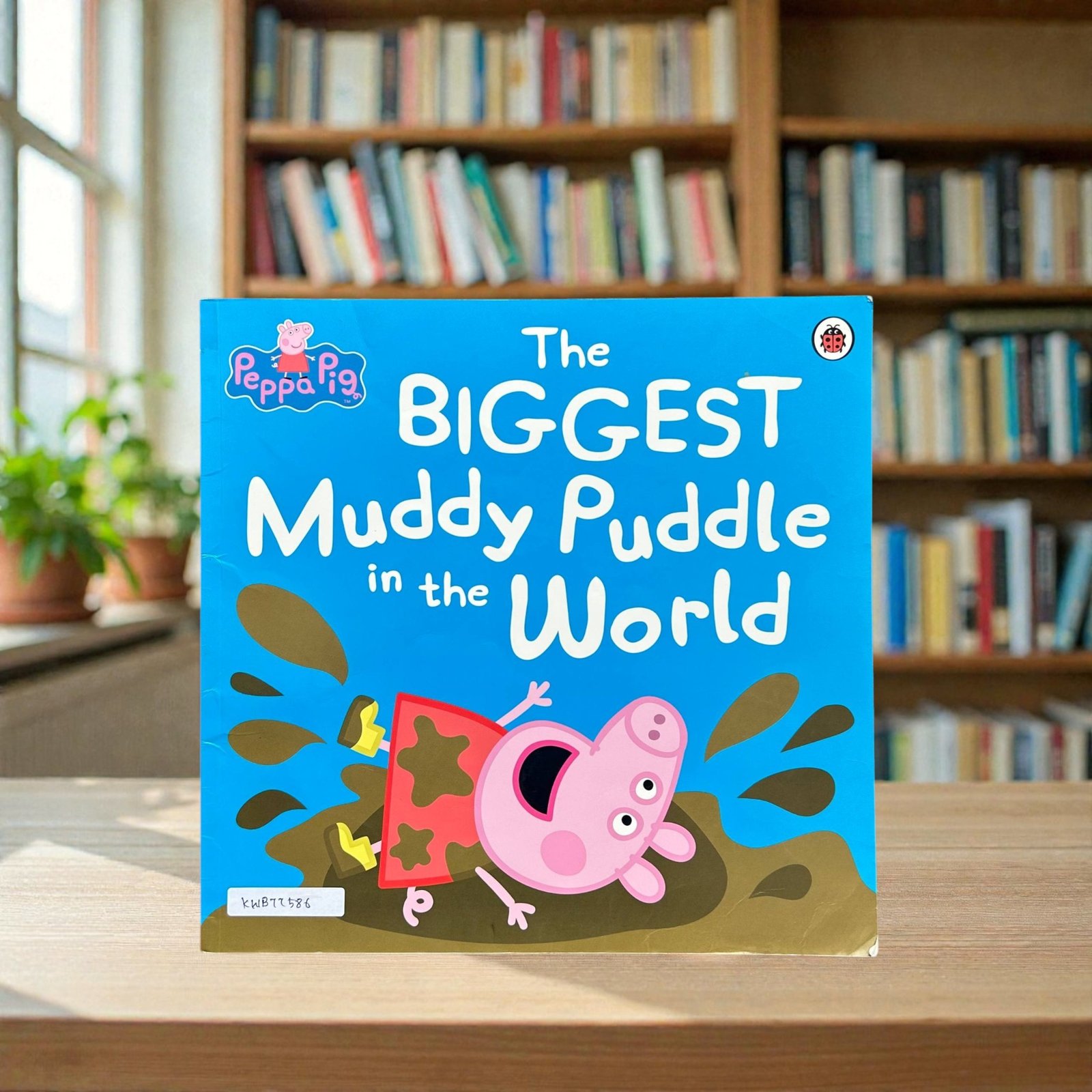 The Biggest Muddy Puddle In The World_Peppa Pig_Ladybird_KWB77586