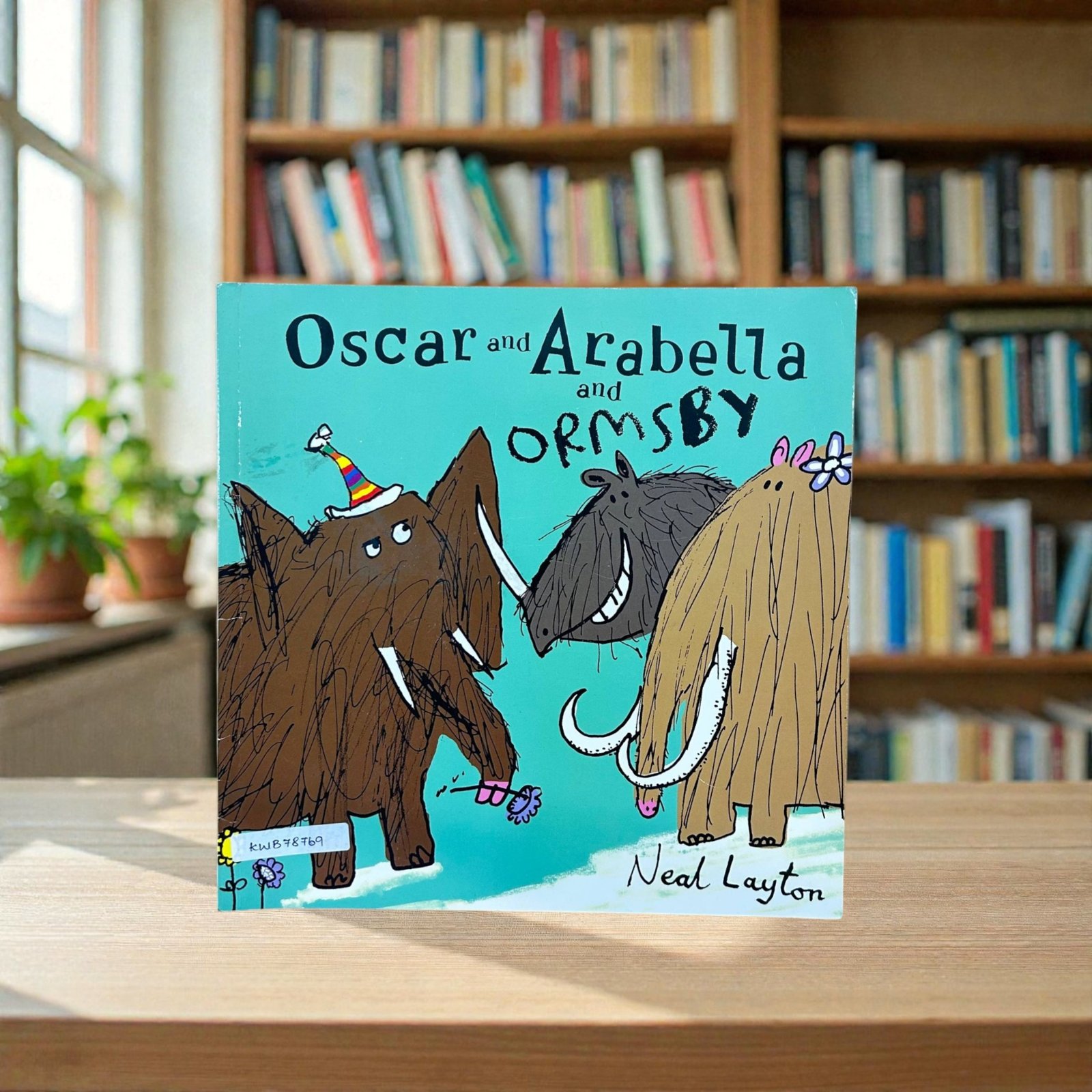 Oscar And Arabella And Ormsby_Neal Layton_KWB78769