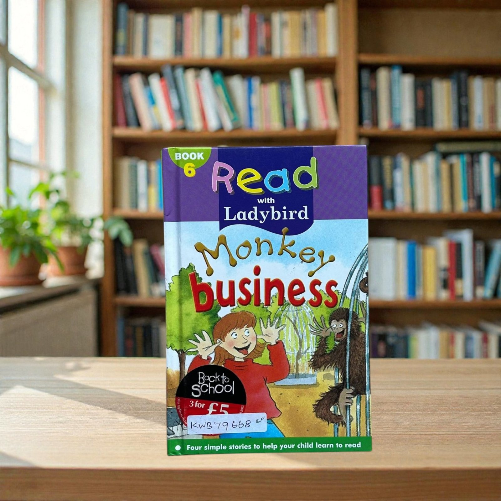Pocket Friendly_Monkey Business_Ladybird_KWB79668