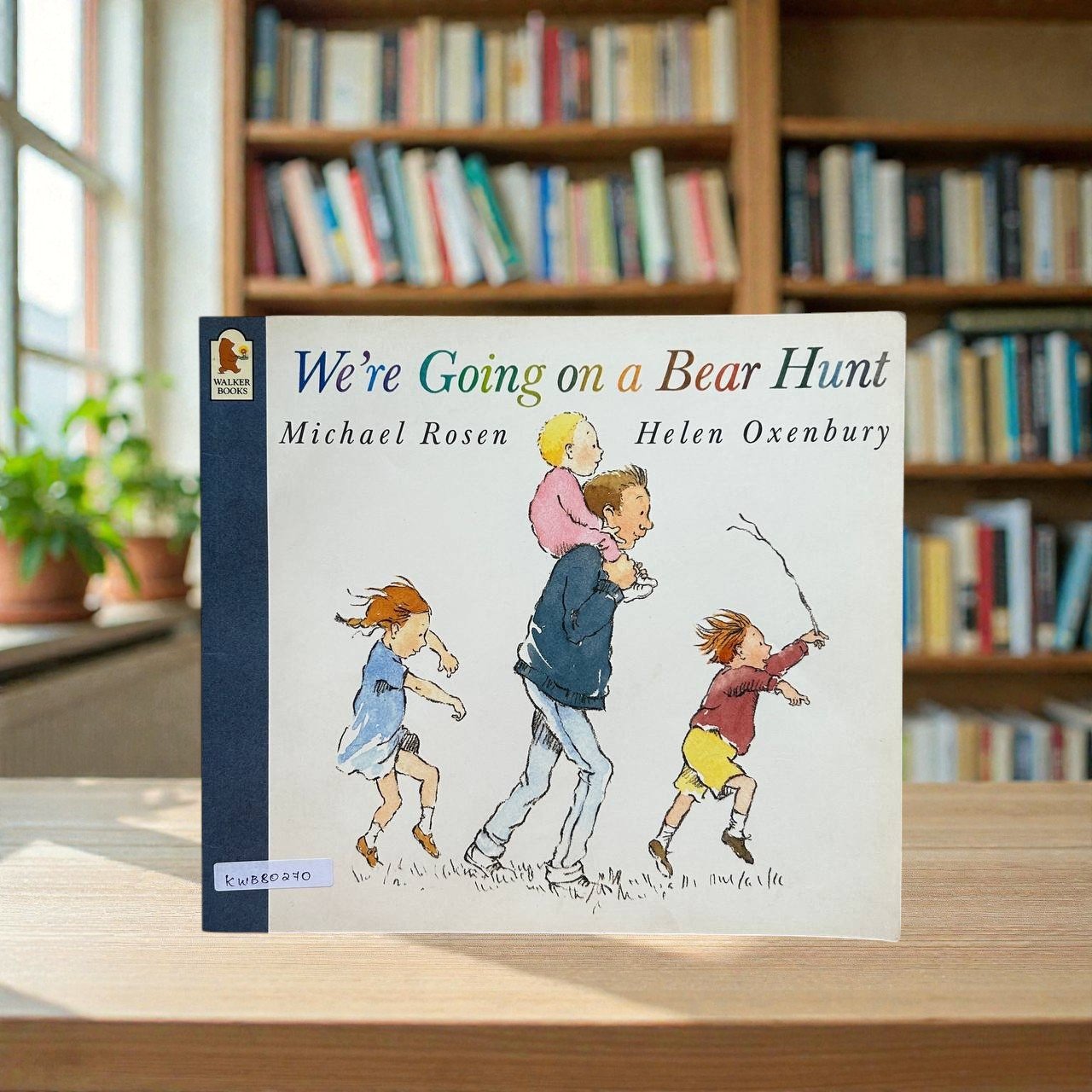 We're Going On A Bear Hunt_Helen Oxenbury_KWB80270