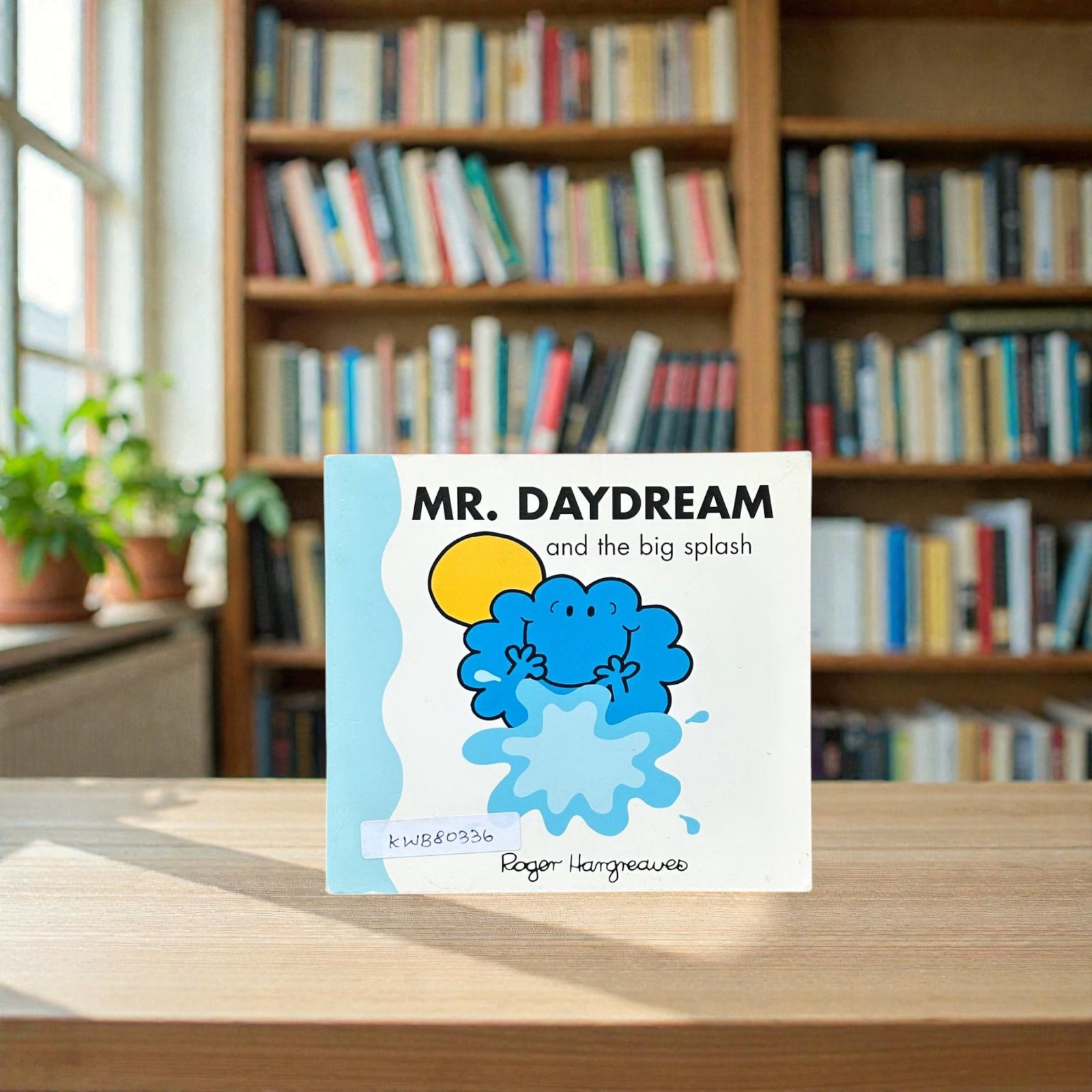 Pocket Friendly_Mr Daydream_And The Big Splash_Roger Hargreaves_KWB80336