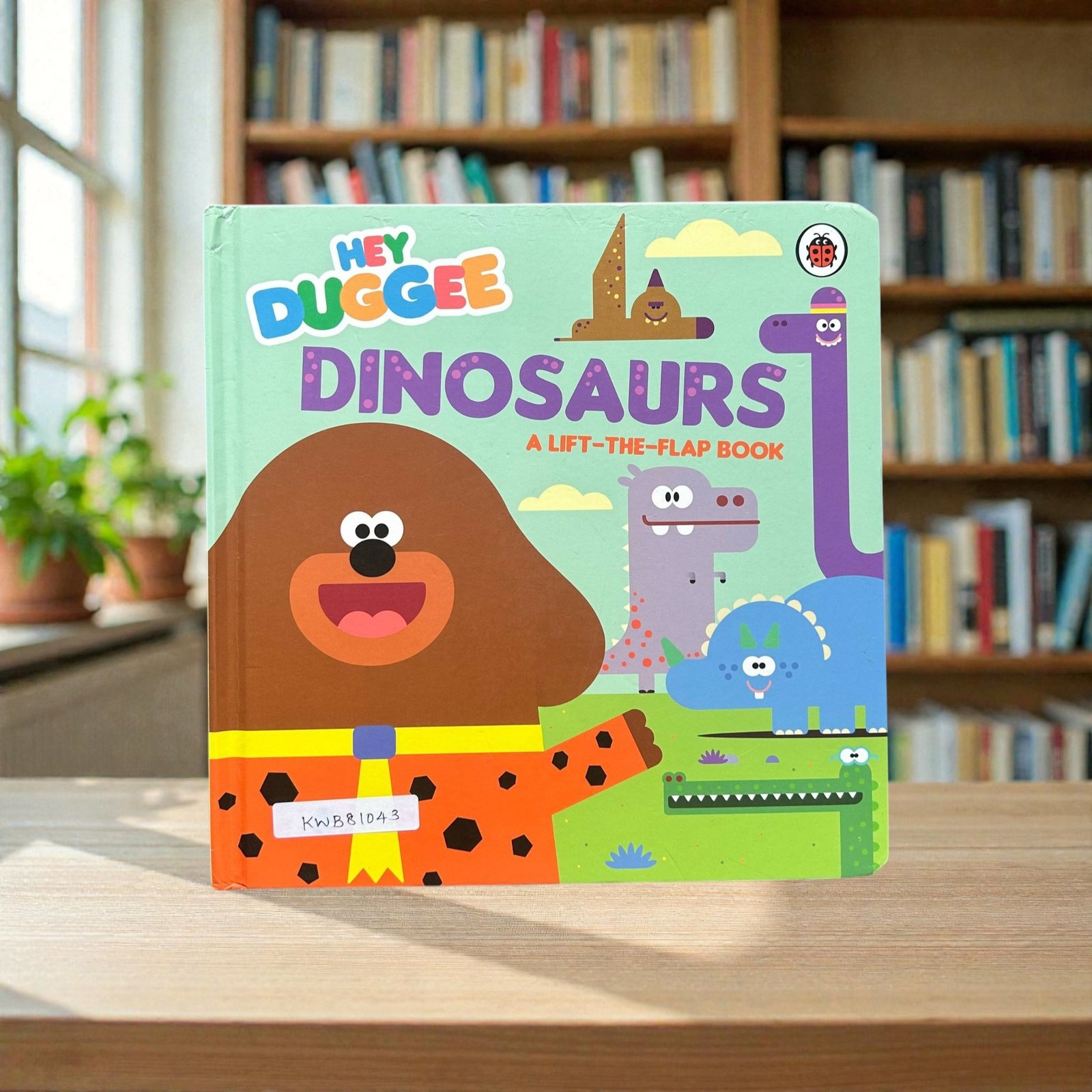 Hey Duggee_Dinosaurs_Flap Book_Used_Ladybird_KWB81043