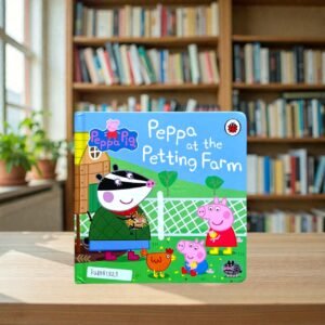 Peppa Pig_Peppa At The Petting Farm_Ladybird_KWB81323