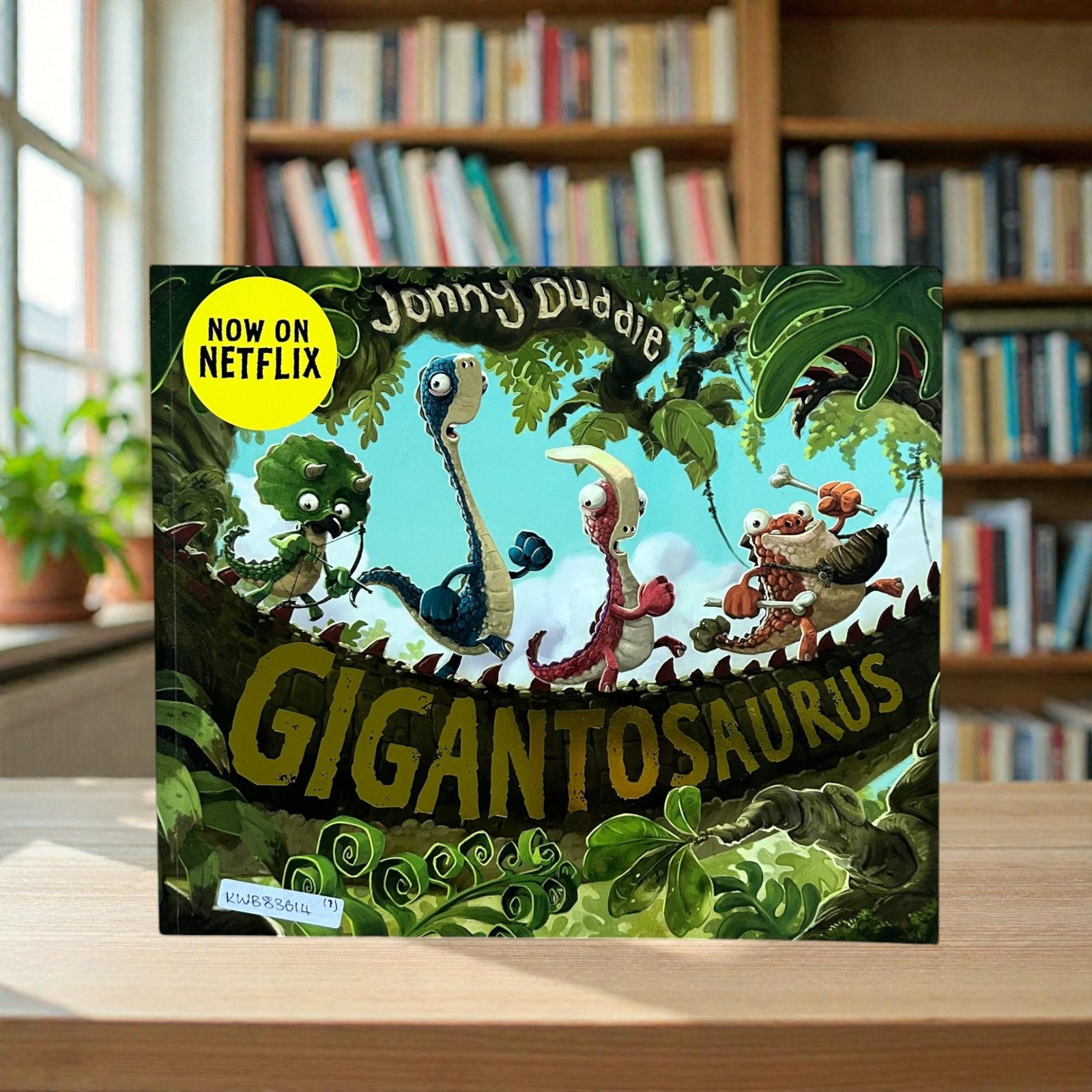 Gigantosaurus_Taped_Jonny Duddle_KWB83614
