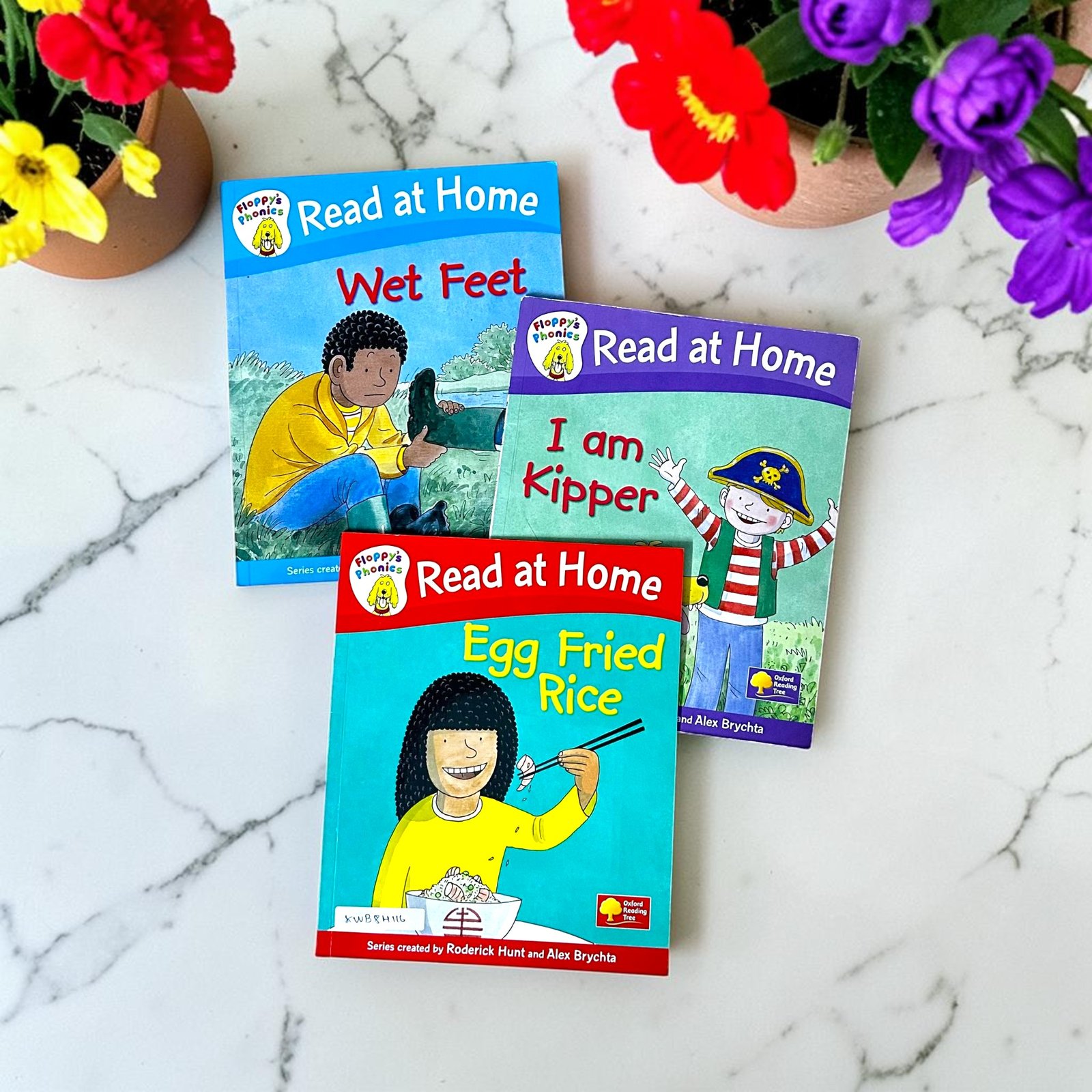 Read At Home_Set Of 3 Books_Roderick Hunt_KWB84116