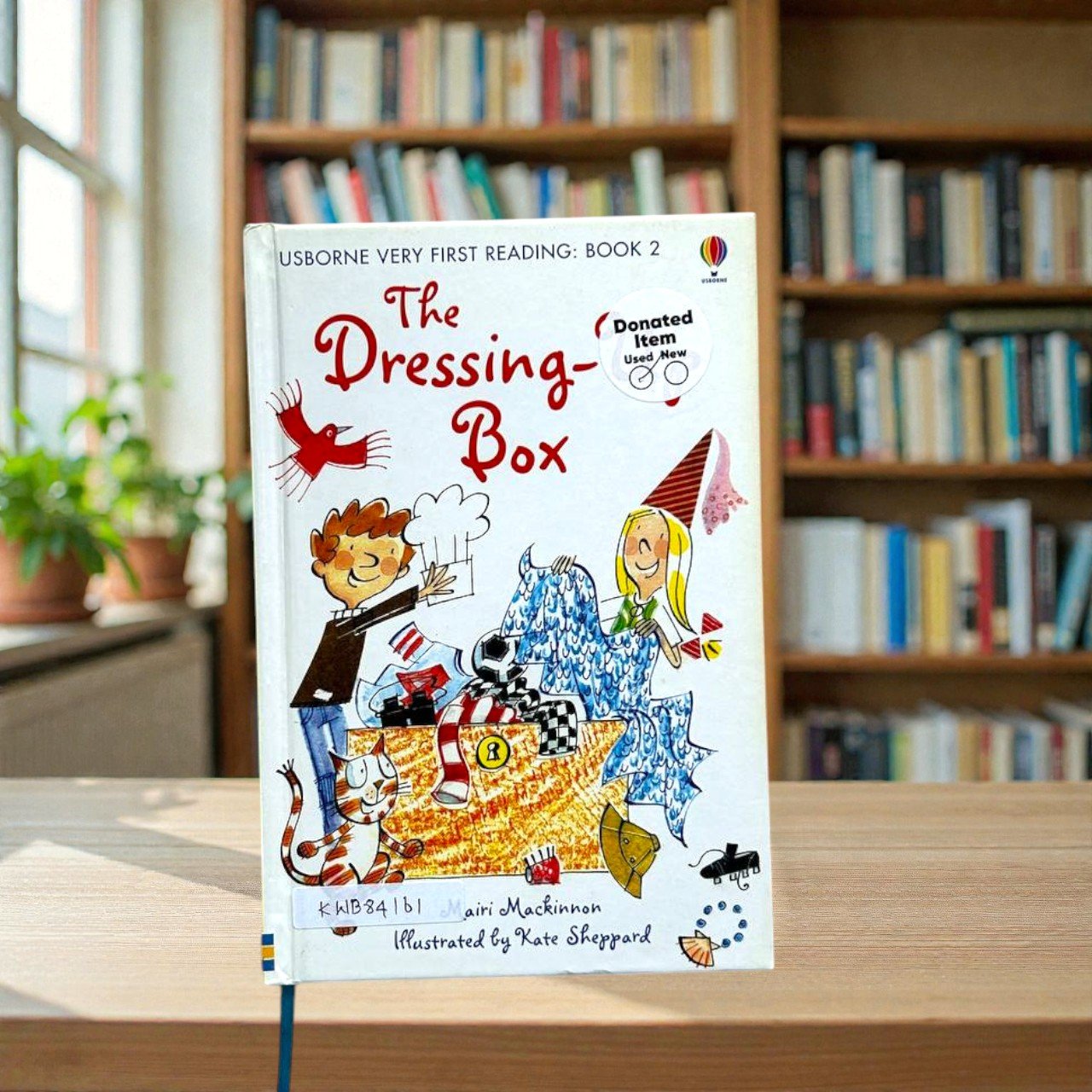 The Dressing-Up Box_Mairi Mackinnon_KWB84161