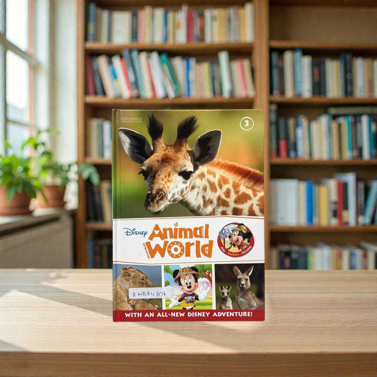 Animal World_Lioness / Giraffes / Kangaroos_Disney_KWB84876