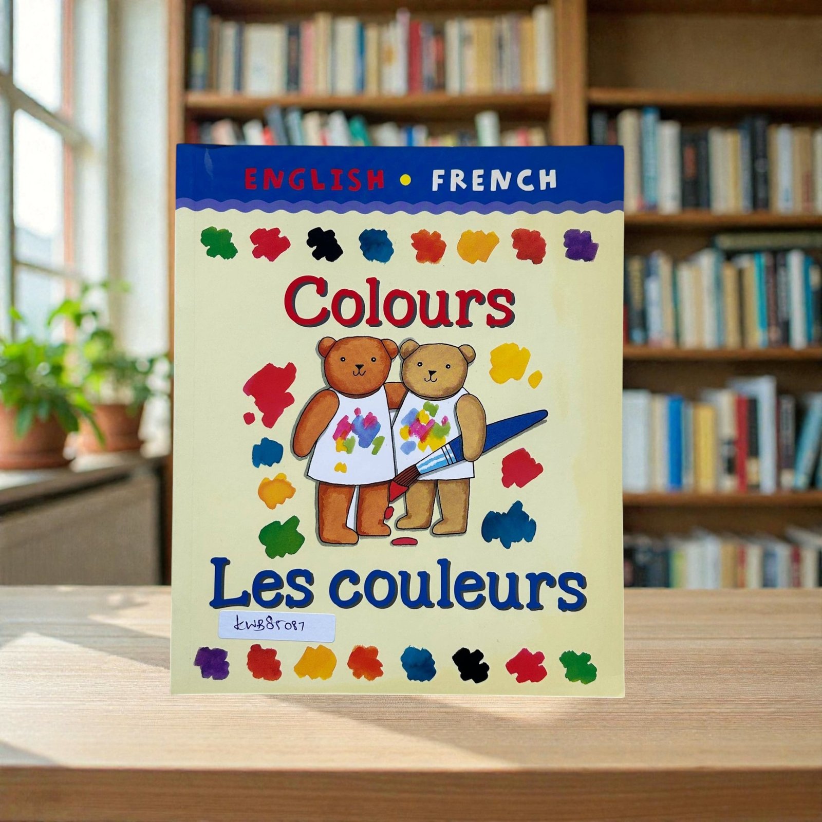 Colours / Les Couleurs_English / French Languages_Clare Beaton_KWB85087