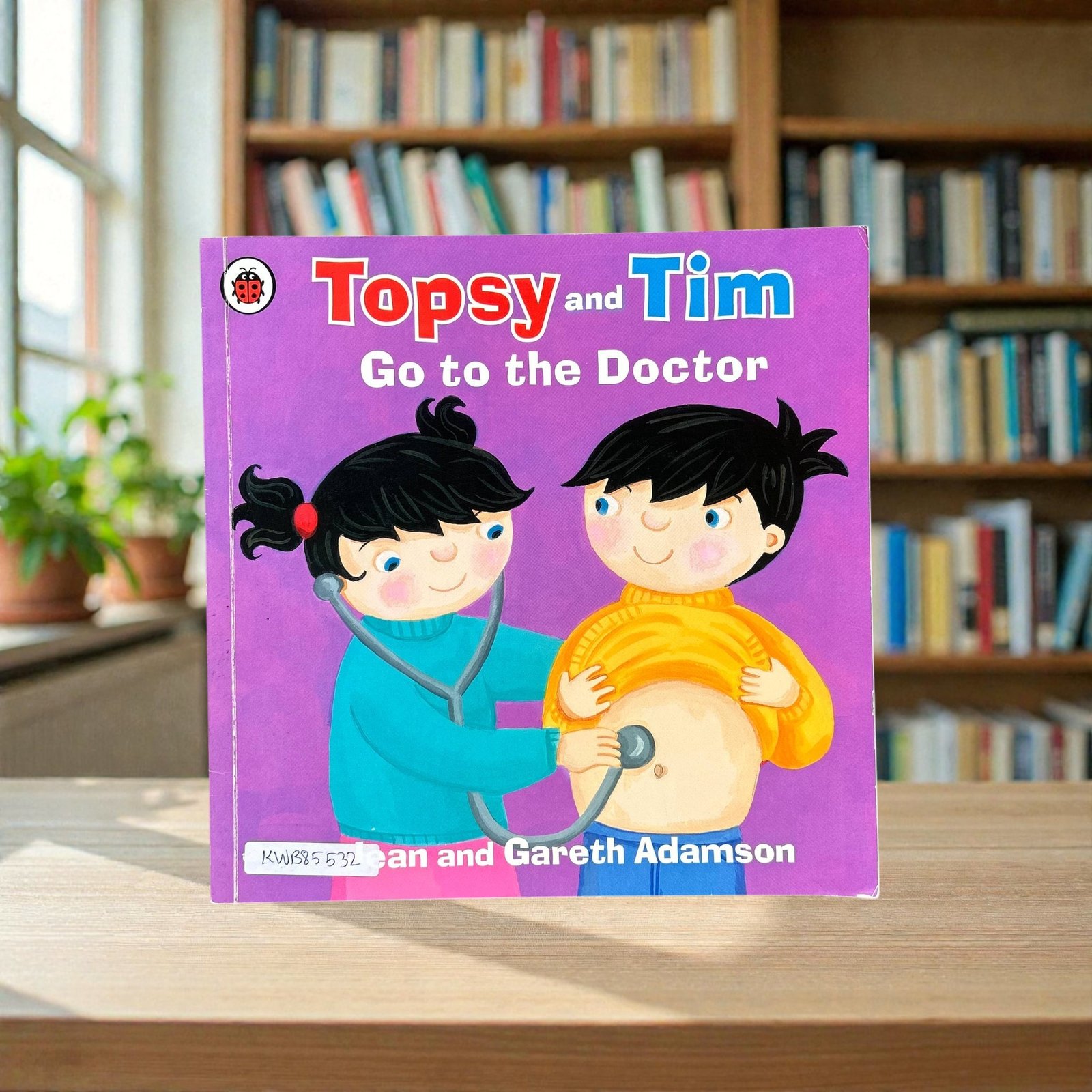 Topsy And Tim Go To The Doctor_Ladybird_KWB85532